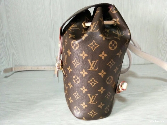 WIS MONTSOURIS Louis Vuitton 1007